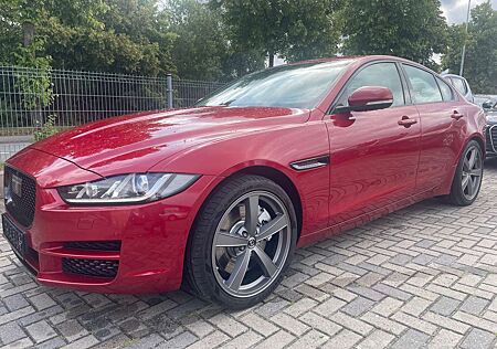 Jaguar XE Portfolio Allrad AWD Xenon W+S