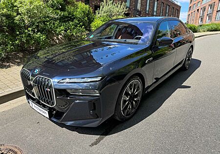 BMW i7 xDrive M70 INDIVIDUAL/LUSSO/EXECUTIVE/LOUNGE/SKY