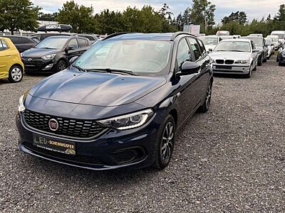 Fiat Tipo Easy Navi Klima Led Tempomat 8-fach bereift