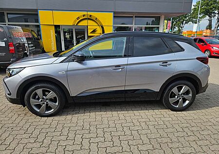 Opel Grandland GS Allwetterreifen / Navi / Winter Paket