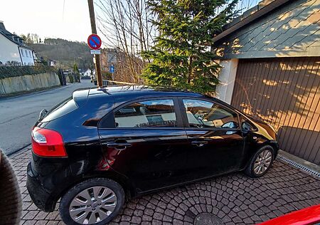 Kia Rio 1.4 Edition 7