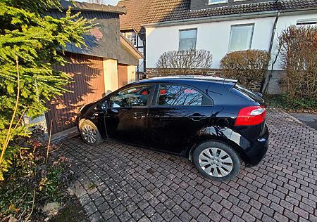 Kia Rio 1.4 Edition 7