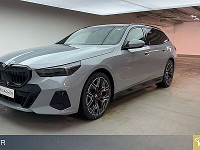 BMW 540 d xDrive Touring Sportpaket Sportsitze DAB