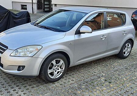 Kia Cee'd Ceed /