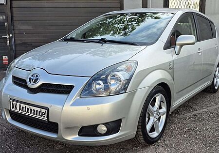 Toyota Corolla Verso 7 Sitze TÜVneu Klima AHK