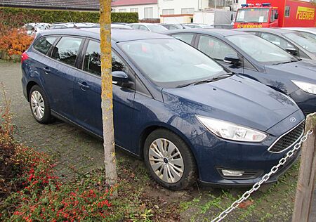 Ford Focus Turnier 1.5 TDCi Trend 1. Hand / PDC / Aut.