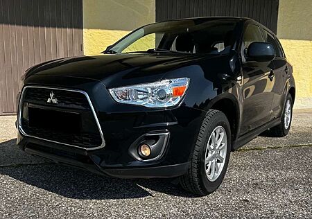 Mitsubishi ASX gebraucht kaufen Mitsubishi ASX 2.2 DI-D 4WD Automatik Instyle