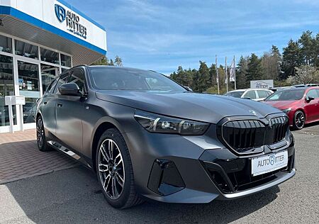 BMW 540 Touring d xDrive M Sport Pro AHK|HeadUp|P...