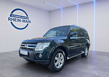 Mitsubishi Pajero 3.2 DI-D Intense 7-SITZER AUTOMATIK