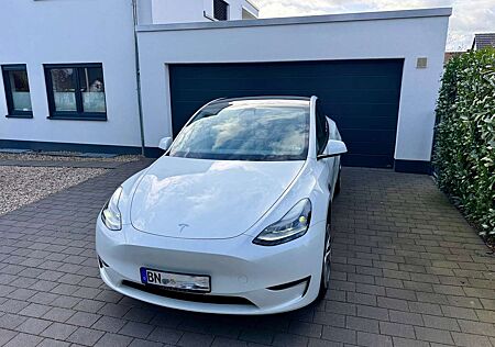 Tesla Model Y Long Range Dual Motor AWD