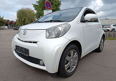 Toyota iQ +