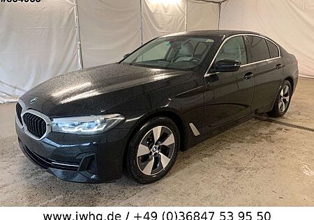 BMW 520 Facelift LED Nav VLeder HeadUp 4xSitzHz. DAB