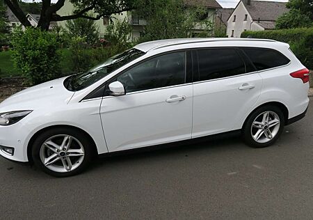 Ford Focus Titanium