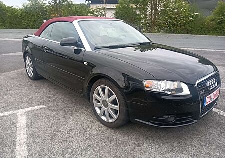 Audi A4 Cabriolet 2.0 TDI S-LINE