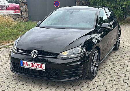 VW Golf Volkswagen VII Lim. GTD BMT