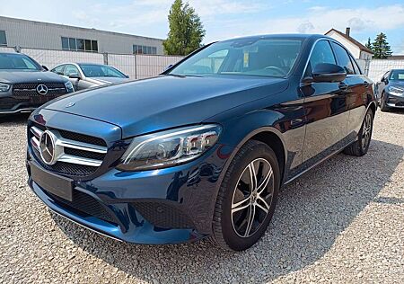 Mercedes-Benz C 300 Lim. 4Matic, Navi, RFK, SHZ