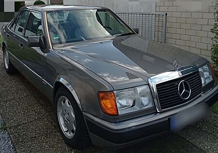 Mercedes-Benz E 230 230 E