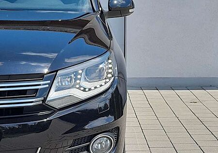 VW Tiguan Volkswagen Sport & Style 4Motion/Bi-Xenon/AhK/StdH.