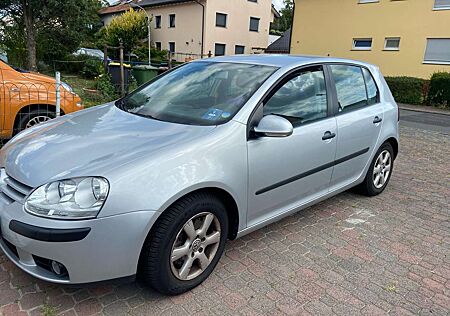 VW Golf Volkswagen 2.0 FSI Automatik Comfortline V