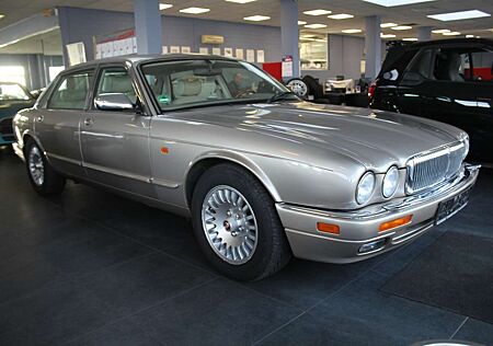 Jaguar XJ 4.0 Lang Automatik - Leder - Schiebedach -