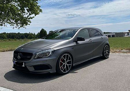 Mercedes-Benz A 45 AMG 4Matic Speedshift 7G-DCT