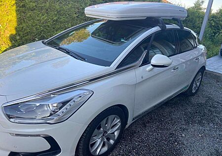 Citroën DS5 Citroen e-HDi 110 EGS6 Chic