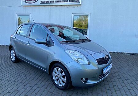 Toyota Yaris Team 1.3 VVT-i /5.türig /Klimaanlage/PDC/