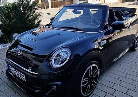Mini Cooper S Cabrio JCW Paket | Navi | LED | Kamera | 18" | Uvm.