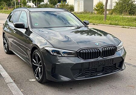 BMW 320 d xDrive M Sport Harman/Kardon HeadUp Memory