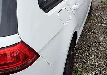 VW Golf Volkswagen 1.6 TDI 4Motion BlueMotion Technology Lounge