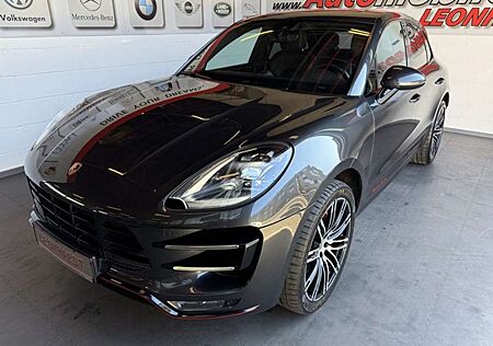 Porsche Macan Turbo mit Performance Paket *Approved05/26