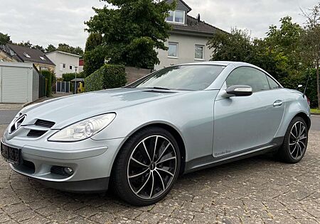 Mercedes-Benz SLK 200 Kompressor Roadster(BM 171). Airscarf. Navy. Leder