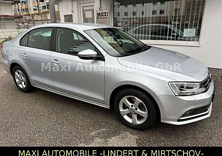 VW Jetta Volkswagen VI -2 HAND-43.000 KM-KLIMAAUTOM-PDC-SHZ-