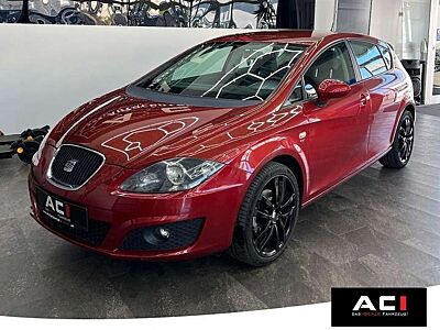SEAT Leon Stylance Style / Austauschmotor nur 17000km
