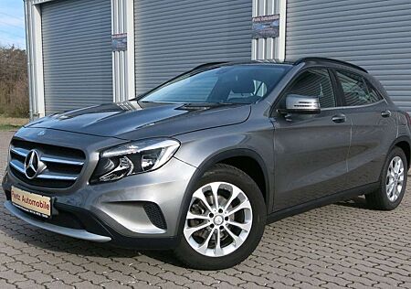 Mercedes-Benz GLA 200 Style Kamera, 60 000km