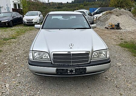 Mercedes-Benz C 180 Classic