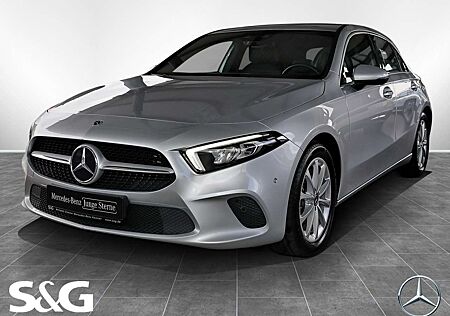 Mercedes-Benz A 180 AHK+CARPLAY+SPURHALTE+MBUX+LED+17 ZOLL