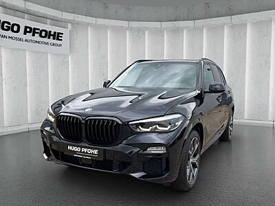 BMW X5 M X5 xDrive M50i.