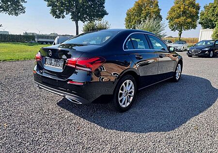 Mercedes-Benz A 200 Progressive Stufenheck * Autom. * Leder braun *AHK