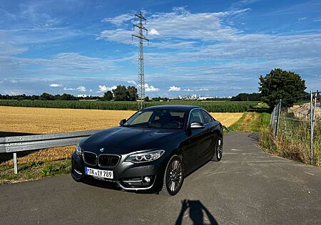 BMW 228 i Sport Line