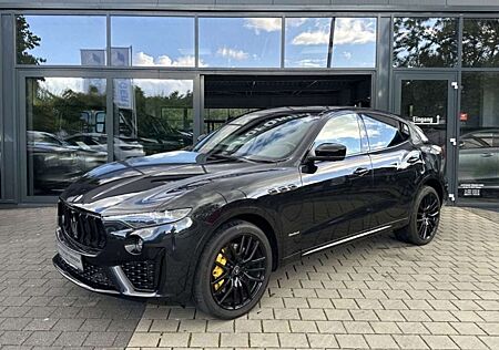 Maserati Levante S Q4 Nerissimo