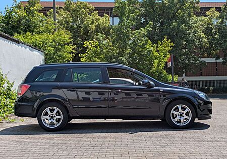 Opel Astra Edition