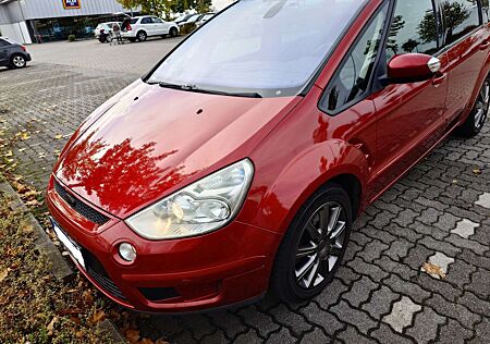 Ford S-Max 2.0TDCI 8 Fach bereift. Gute Ausstattung!