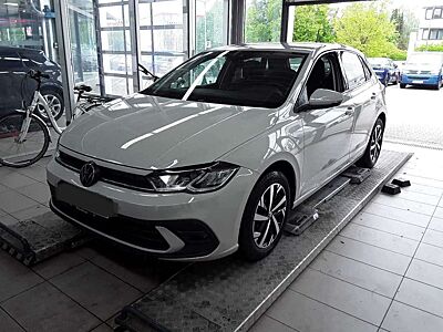 Volkswagen Polo VI Active ACC Navi RFK LED