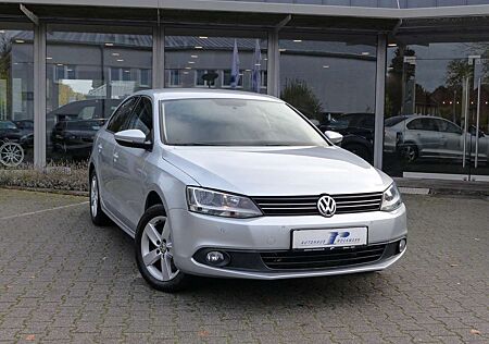 VW Jetta gebraucht kaufen VW Jetta Volkswagen VI Comfortline AHK PDC