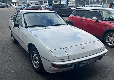 Porsche 924