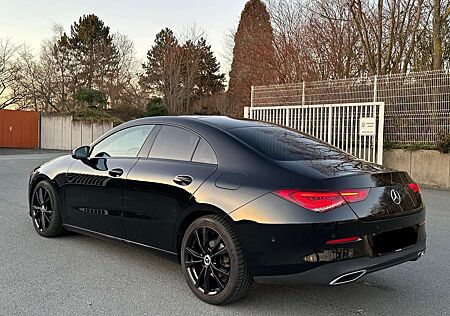 Mercedes-Benz CLA 180 Progressive | 7G