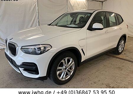 BMW X3 xDr 30 e Advantage Panorama Leder 19"CockpPro