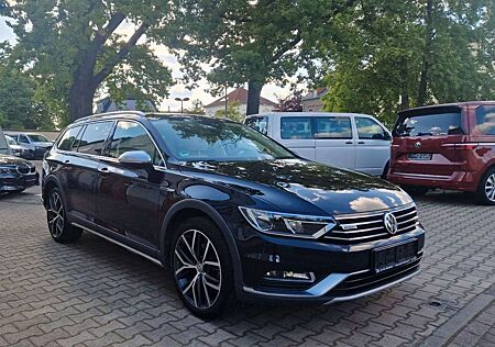 VW Passat Alltrack Volkswagen Passat Alltrack,4x4,Leder,Standhzg,Panoram,Ahk