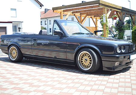 BMW 320 E30 Cabrio